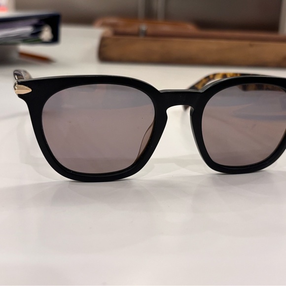 RAG & BONE
Men's Black Square Sunglasses - Picture 5 of 10
